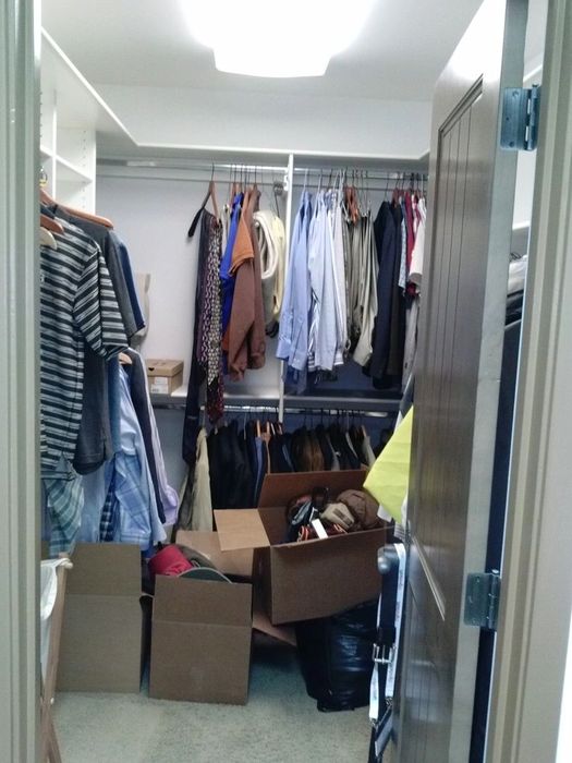 MEN'S WALK-IN/BEFORE
