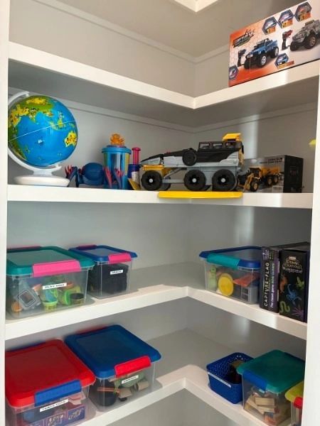 Kids' Room Organizing